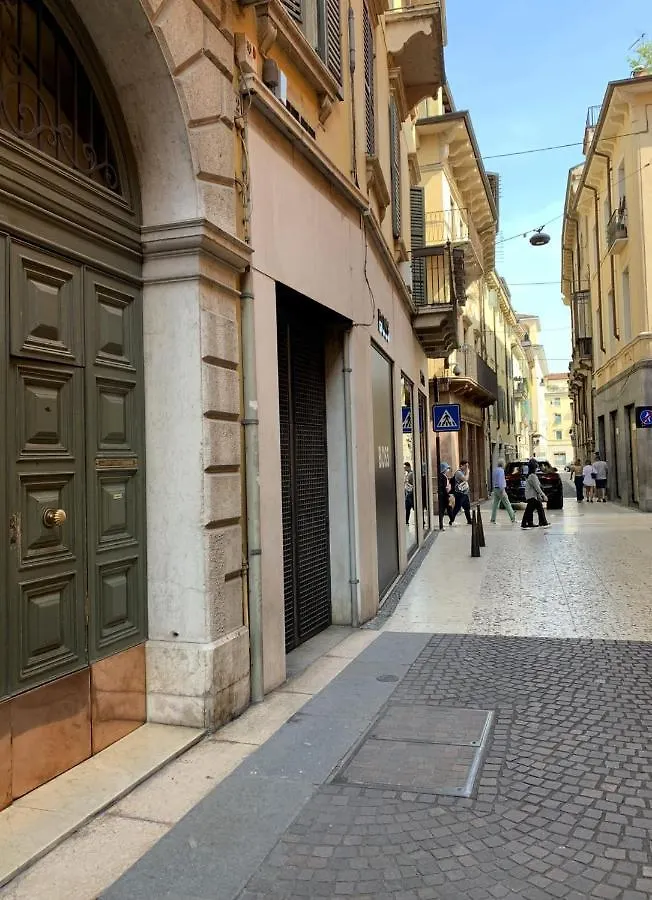 Apartment Mazzini Rooftop Parcheggio Free Vicino All'Arena Verona Italy